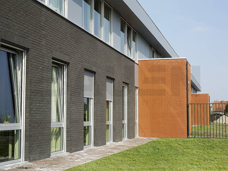 Apdailos  | Belgiška apdailos plyta WIENERBERGER TERCA Agora Grafietzwart Eco-brick® WF
