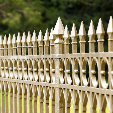 Dažai | Antikoroziniai metalo dažai ALPINA DIREKT AUF ROST, dramblio kaulo sp., RAL1015, 2,5 Ltr.