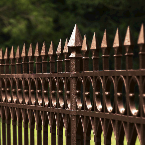 Dažai | Antikoroziniai metalo dažai ALPINA DIREKT AUF ROST, rudi, RAL8011, 2.5 Ltr.