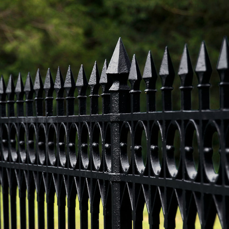 Dažai | Antikoroziniai metalo dažai ALPINA DIREKT AUF ROST, juodi, RAL9005, 2.5 Ltr.