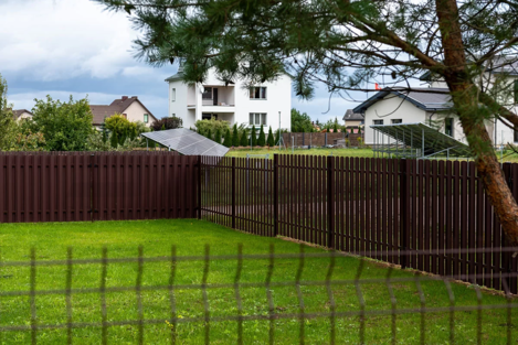 Metalinės tvoralentės | Tvoralentė 1,35 m Hanbud POLO RAL8019 MAT (Matinė)